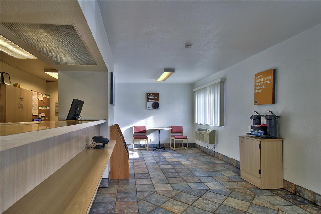 Budgetel Inn & Suites Yuma Interior photo