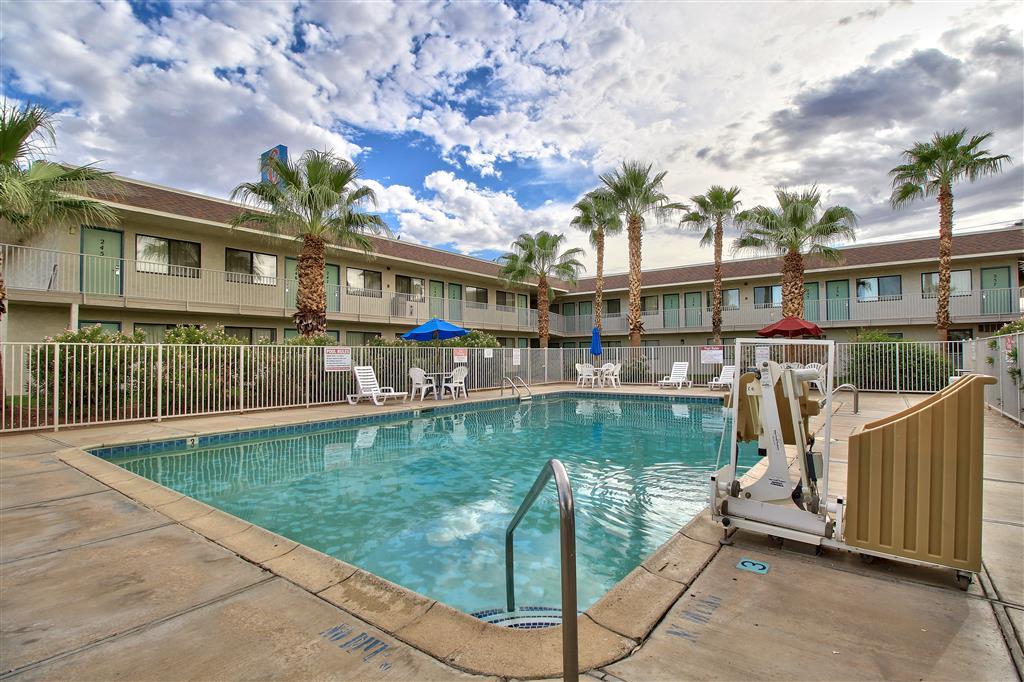 Budgetel Inn & Suites Yuma Facilities photo